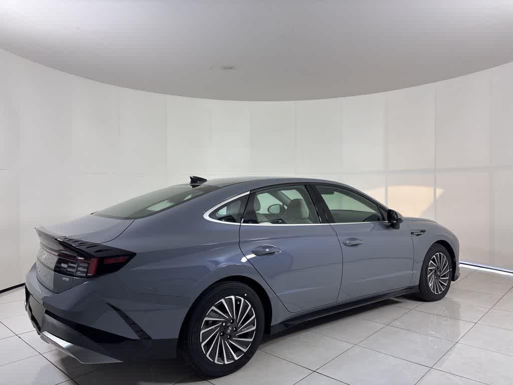 Thumbnail: 2025 Hyundai Sonata - 5