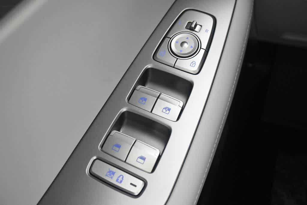 Thumbnail: 2025 Hyundai Palisade - 16