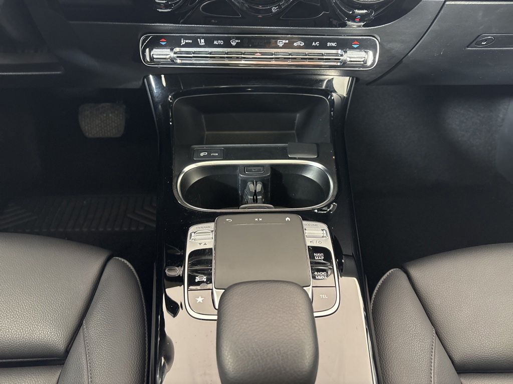 Thumbnail: 2020 Mercedes-Benz CLA - 24