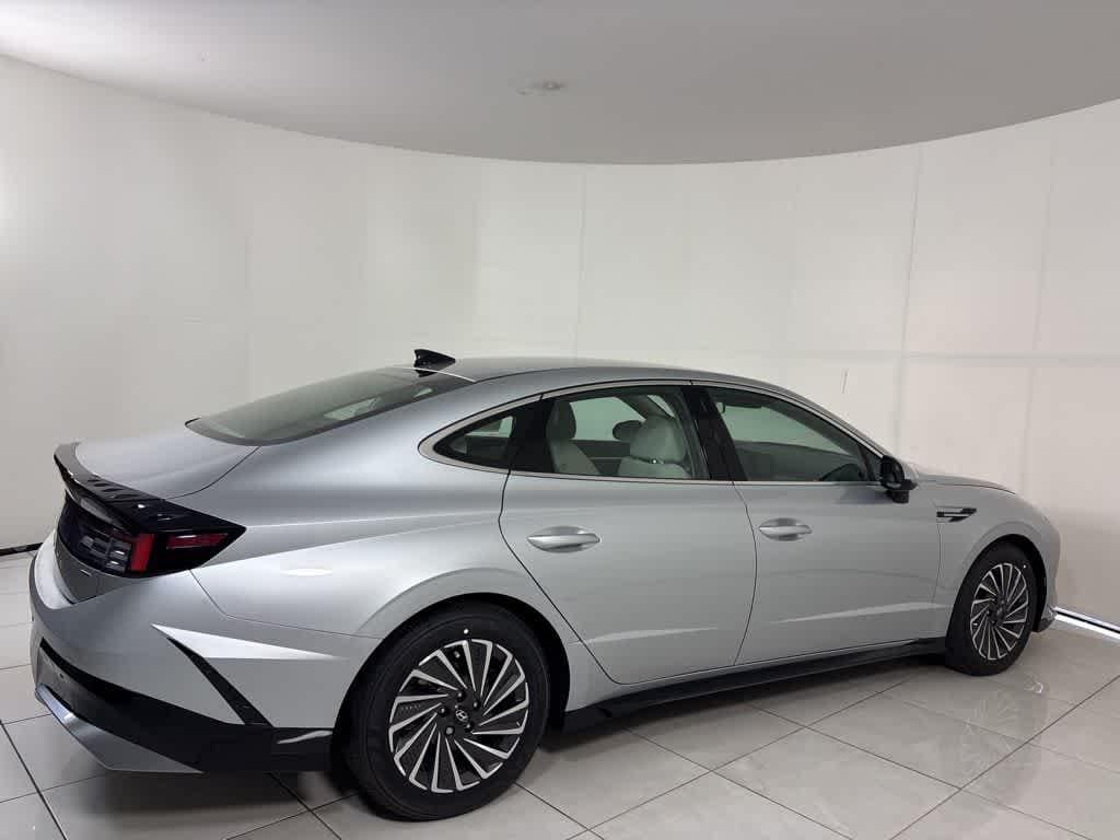 Thumbnail: 2025 Hyundai Sonata - 5