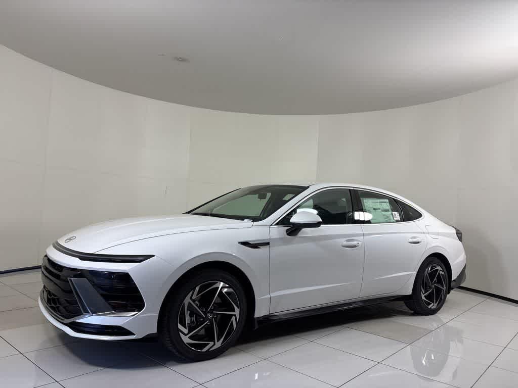Thumbnail: 2026 Hyundai Sonata - 1