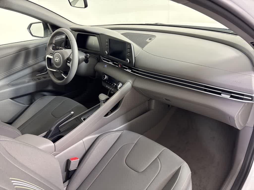 Thumbnail: 2026 Hyundai Elantra - 14