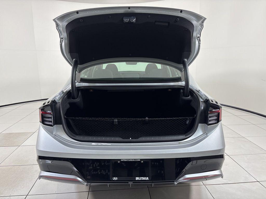 Thumbnail: 2026 Hyundai Sonata - 22