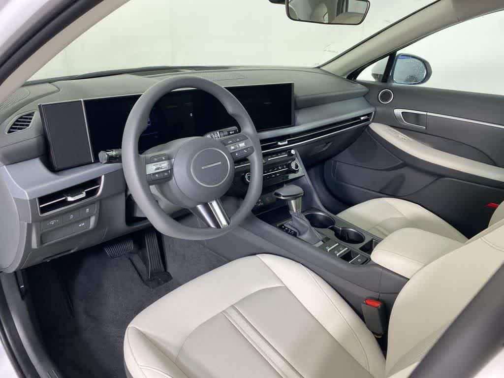 Thumbnail: 2025 Hyundai Sonata - 15