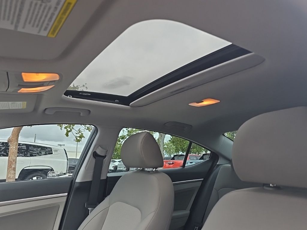 Thumbnail: 2019 Hyundai Elantra - 24