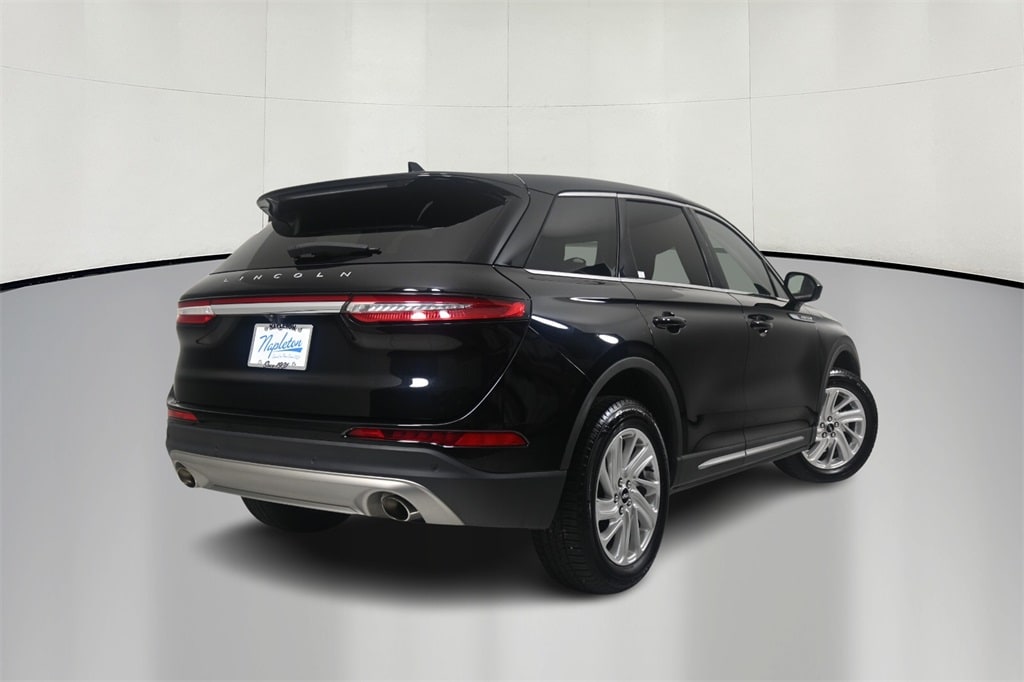 Thumbnail: 2023 Lincoln Corsair - 7