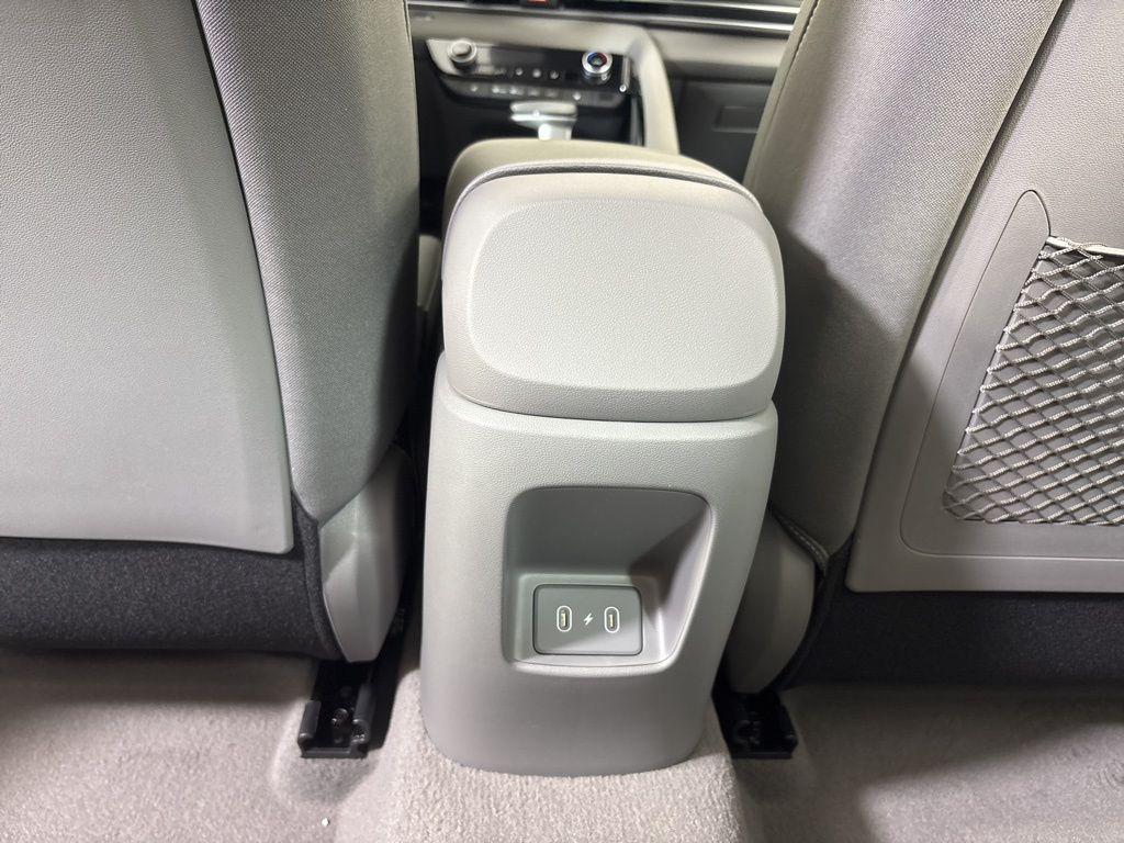 Thumbnail: 2026 Hyundai Elantra - 27