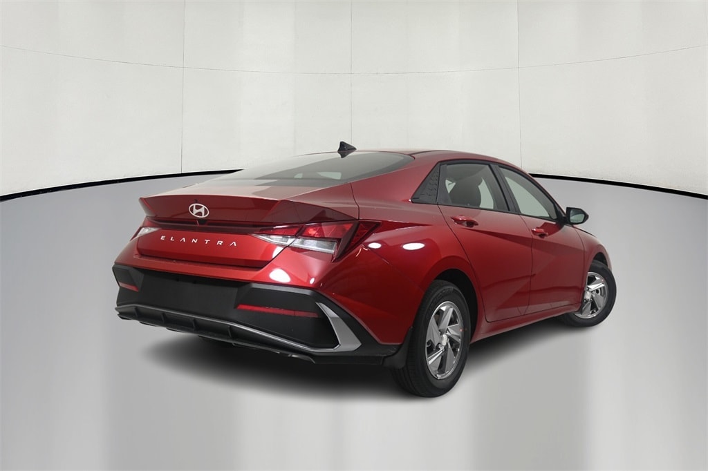 Thumbnail: 2025 Hyundai Elantra - 7