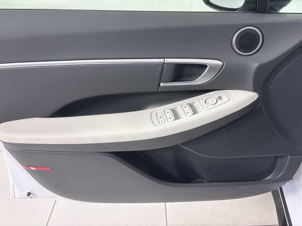 Thumbnail: 2026 Hyundai Sonata - 17