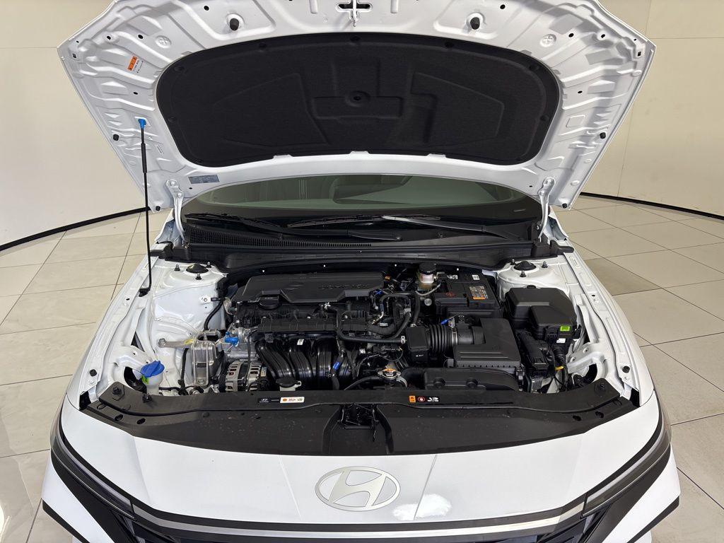 Thumbnail: 2026 Hyundai Elantra - 12