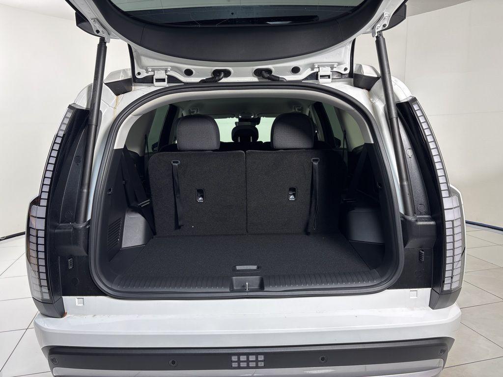 Thumbnail: 2026 Hyundai Ioniq - 25