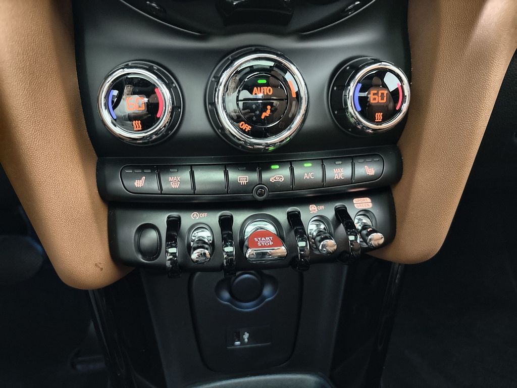 Thumbnail: 2023 MINI Cooper - 17