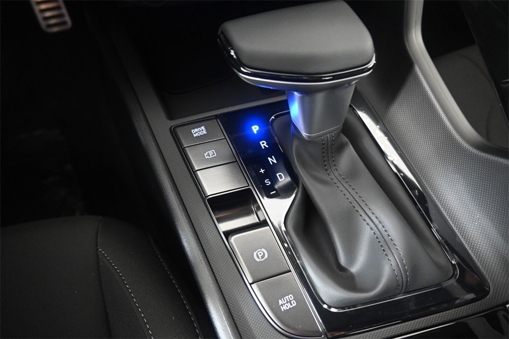 Thumbnail: 2025 Hyundai Elantra - 21