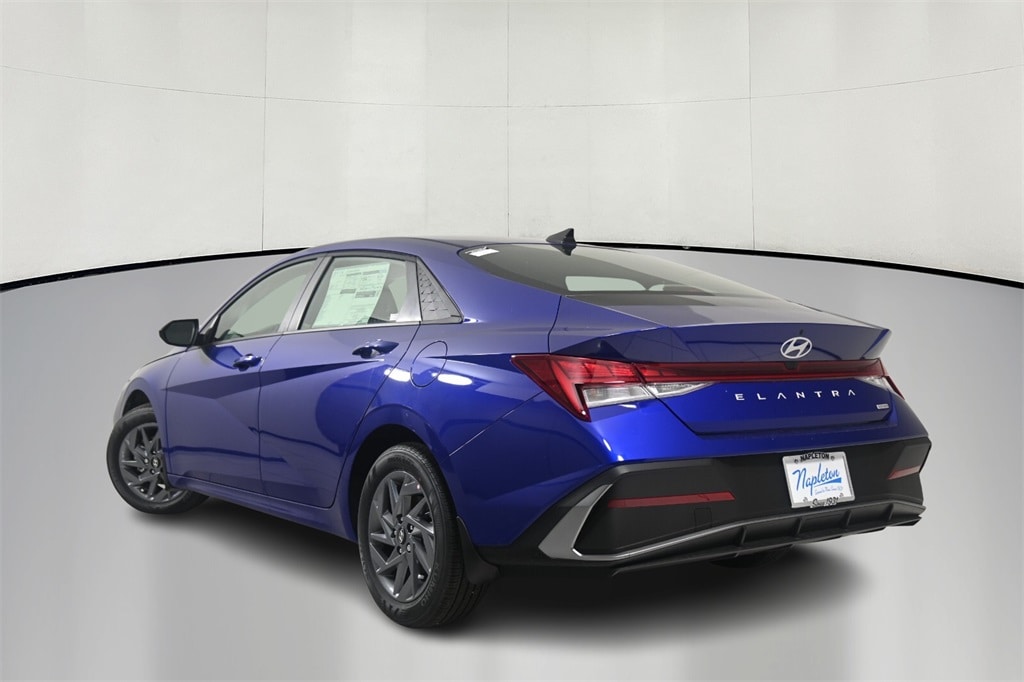 Thumbnail: 2025 Hyundai Elantra - 5