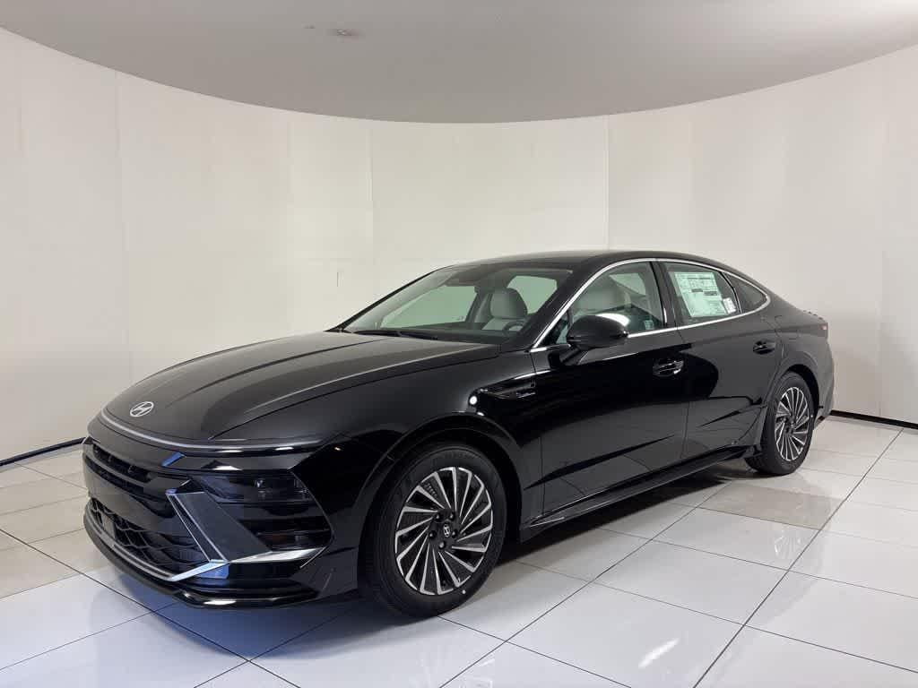 Thumbnail: 2025 Hyundai Sonata - 1