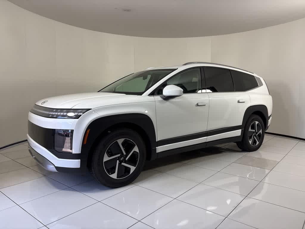 New 2026 Hyundai IONIQ 9 SE SUV