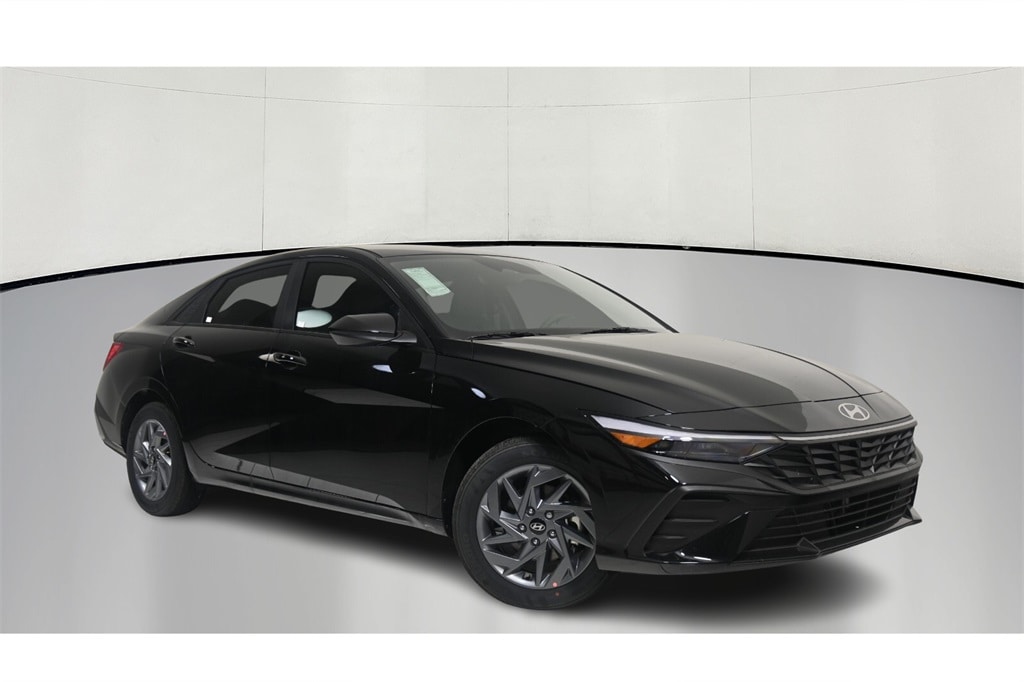 Thumbnail: 2025 Hyundai Elantra - 1