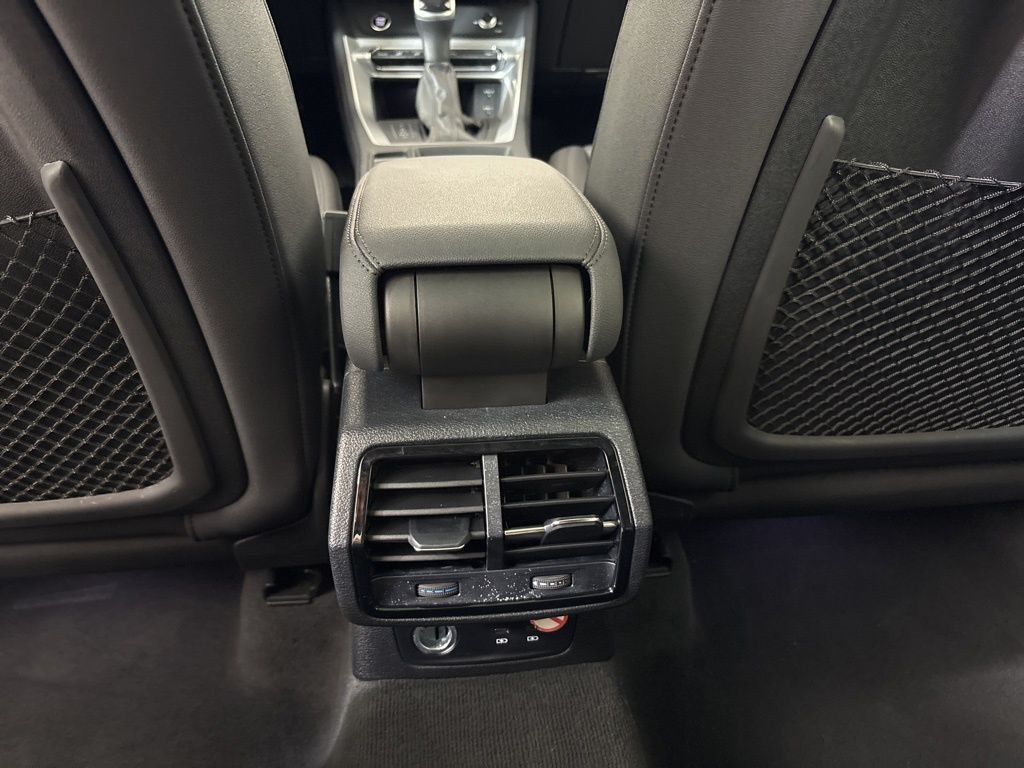 Thumbnail: 2023 Audi Q3 - 26