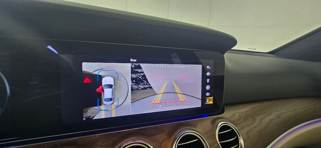 Thumbnail: 2023 Mercedes-Benz E-Class - 19