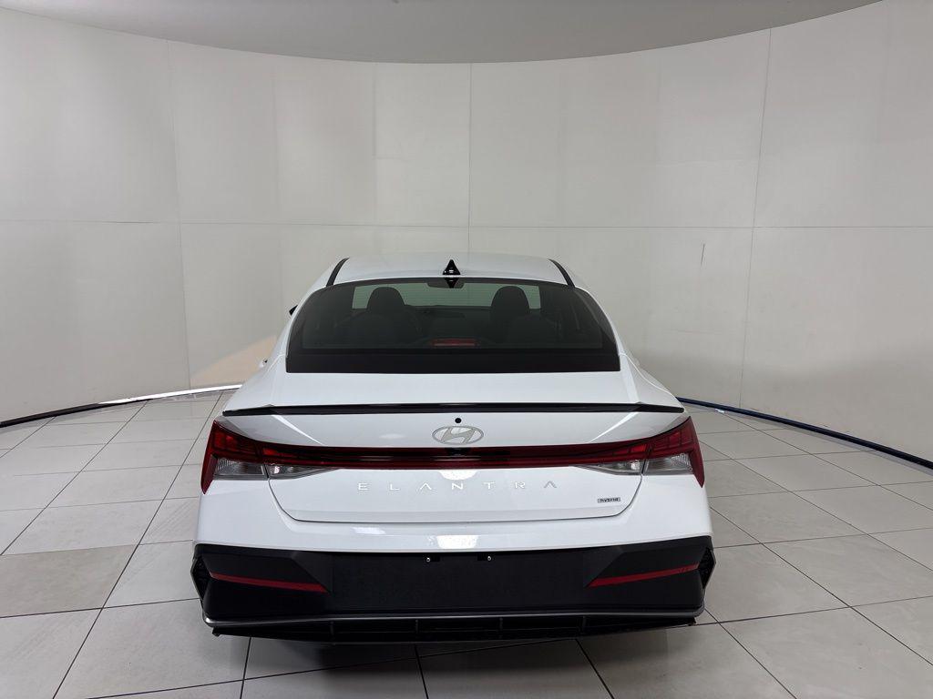 Thumbnail: 2025 Hyundai Elantra - 4