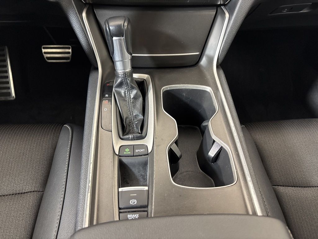 Thumbnail: 2020 Honda Accord - 25