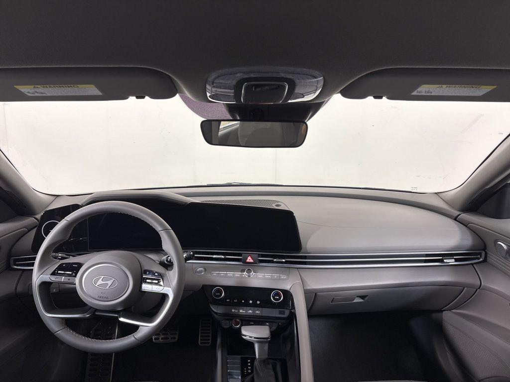 Thumbnail: 2025 Hyundai Elantra - 19