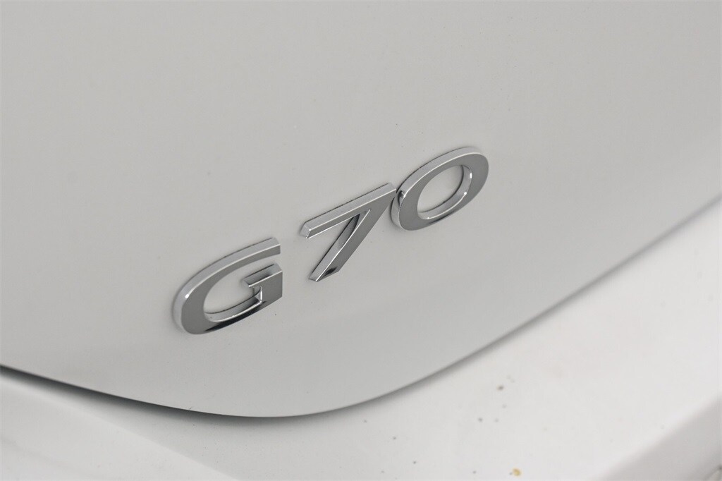 Thumbnail: 2025 Genesis G70 - 8