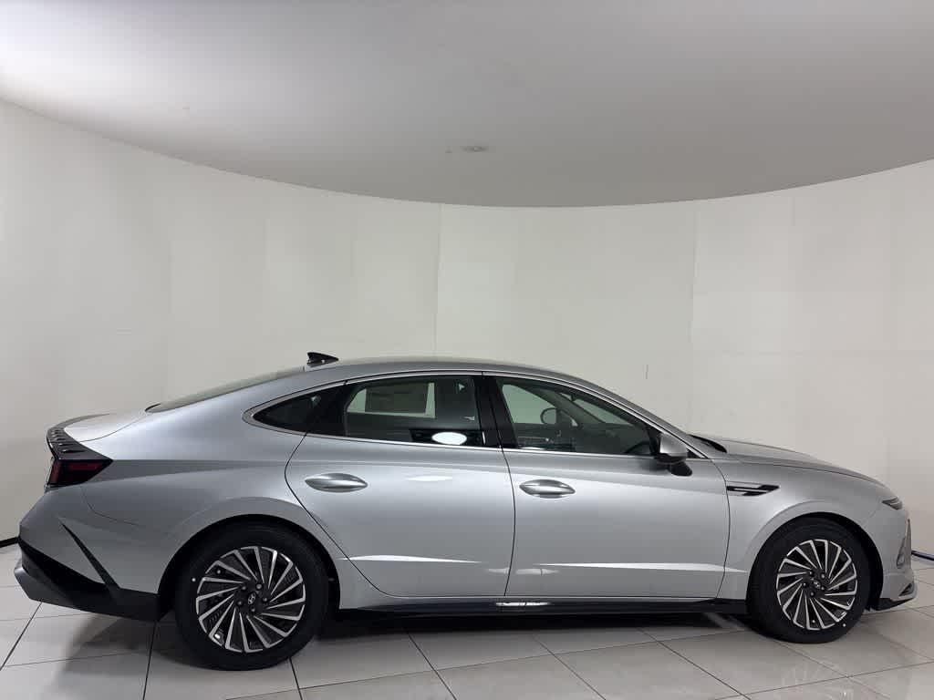 Thumbnail: 2025 Hyundai Sonata - 6