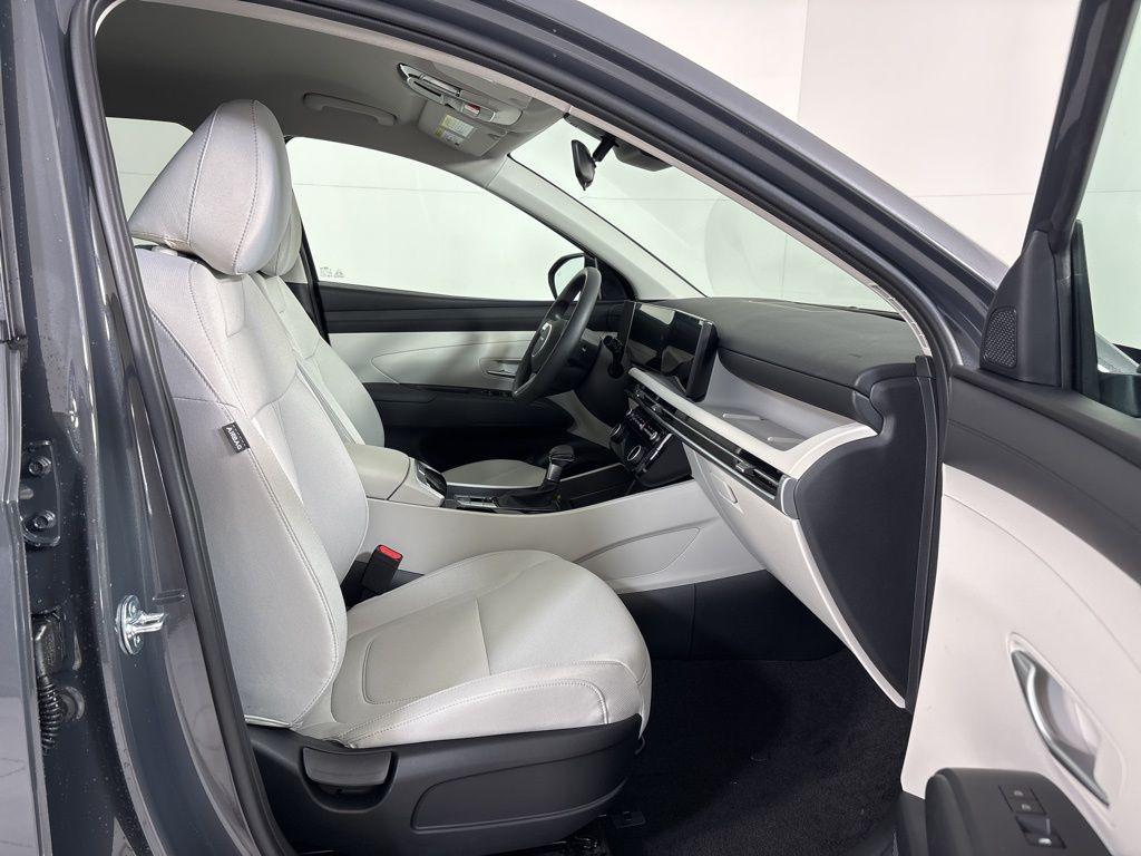 Thumbnail: 2026 Hyundai Tucson - 12