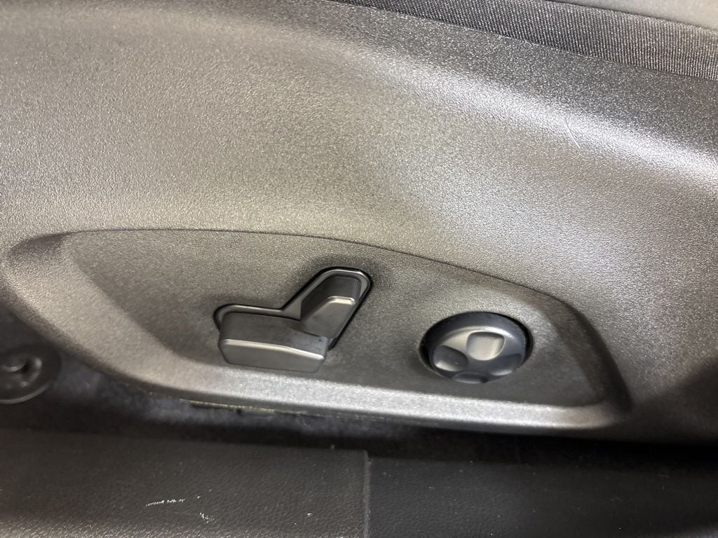 Thumbnail: 2024 Alfa Romeo Tonale - 16