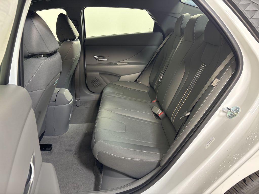 Thumbnail: 2025 Hyundai Elantra - 18