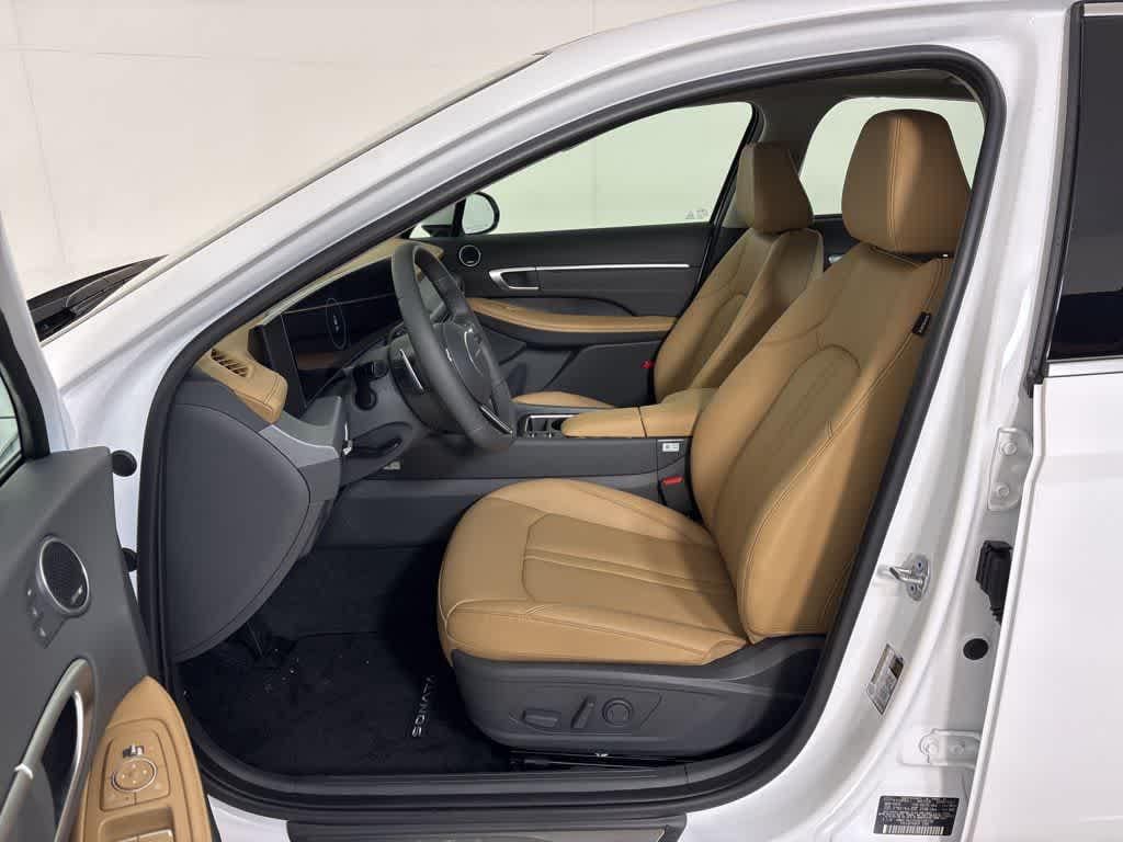 Thumbnail: 2025 Hyundai Sonata - 16