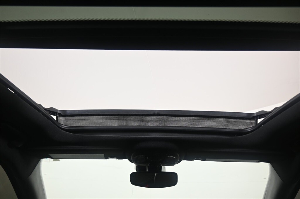 Thumbnail: 2022 Jeep Compass - 22