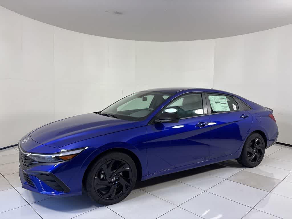 New 2026 Hyundai Elantra SEL Sport Sedan