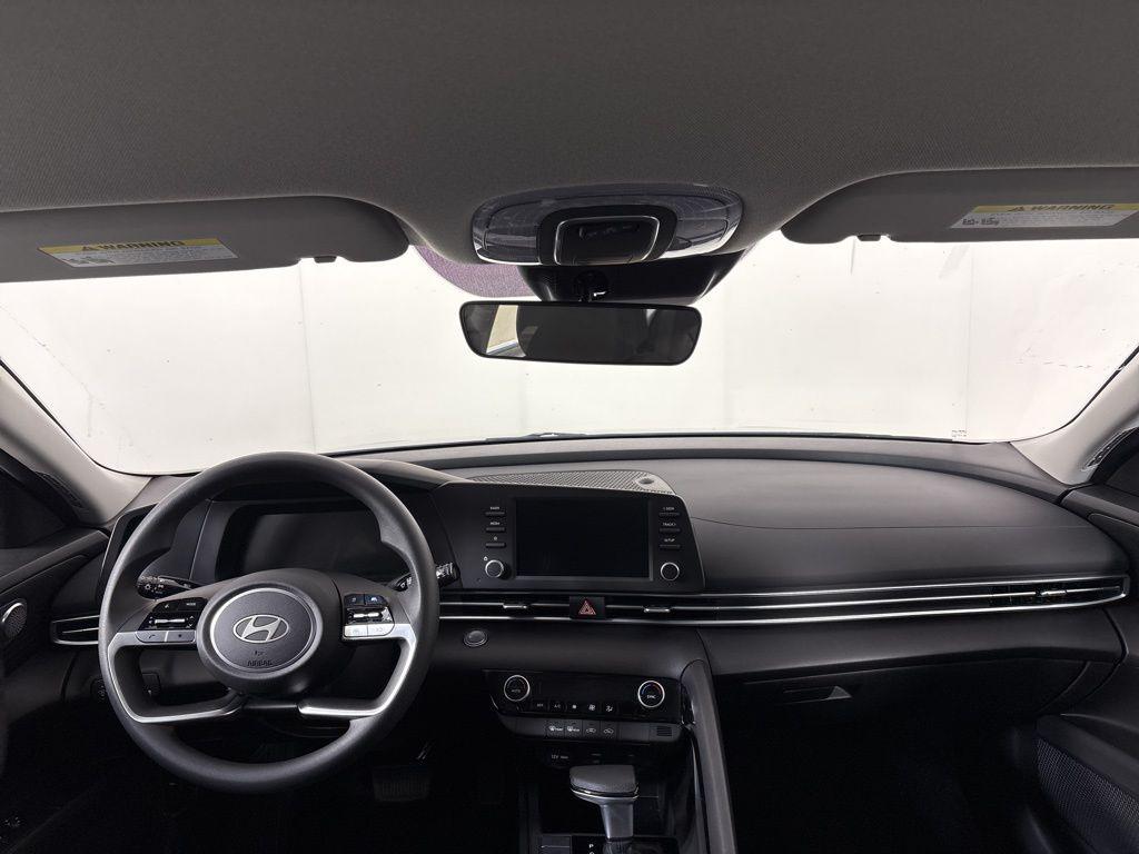 Thumbnail: 2025 Hyundai Elantra - 19