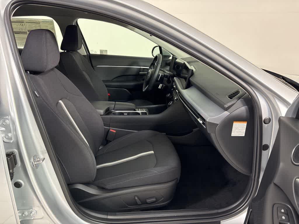 Thumbnail: 2025 Hyundai Sonata - 12