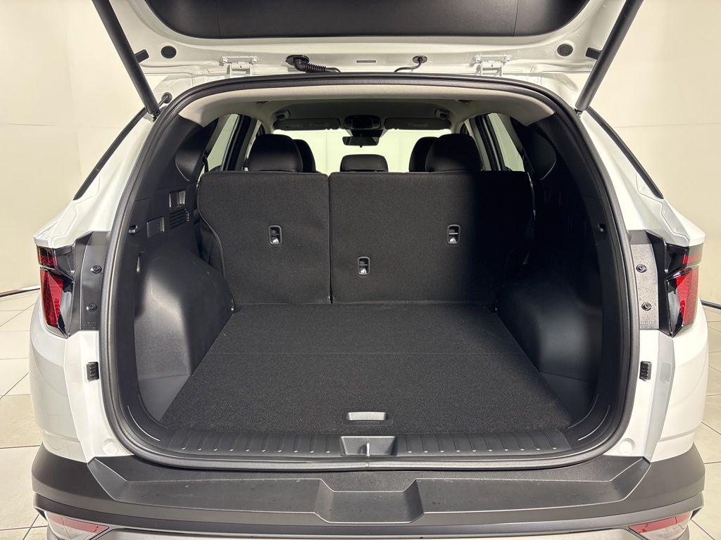 Thumbnail: 2026 Hyundai Tucson - 23