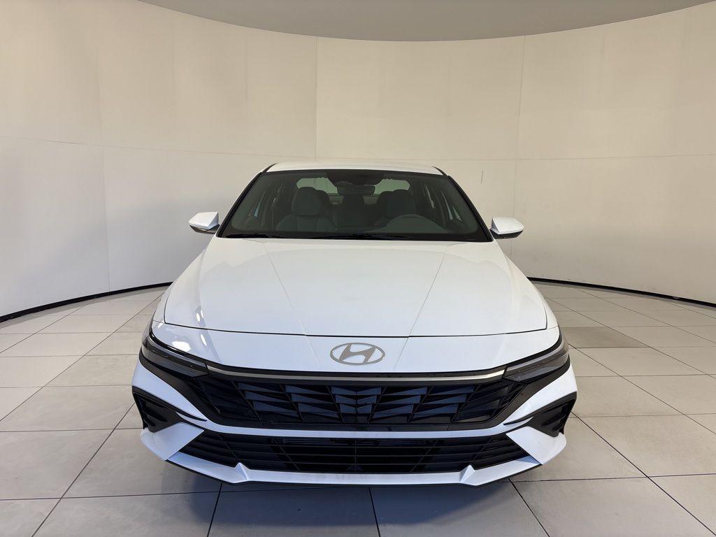 Thumbnail: 2025 Hyundai Elantra - 8