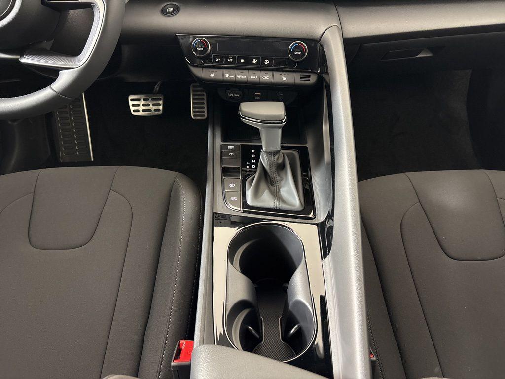 Thumbnail: 2026 Hyundai Elantra - 22