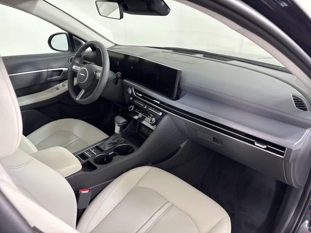 Thumbnail: 2025 Hyundai Sonata - 13