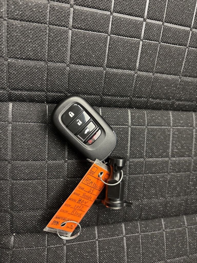 Thumbnail: 2025 Honda HR-V - 23