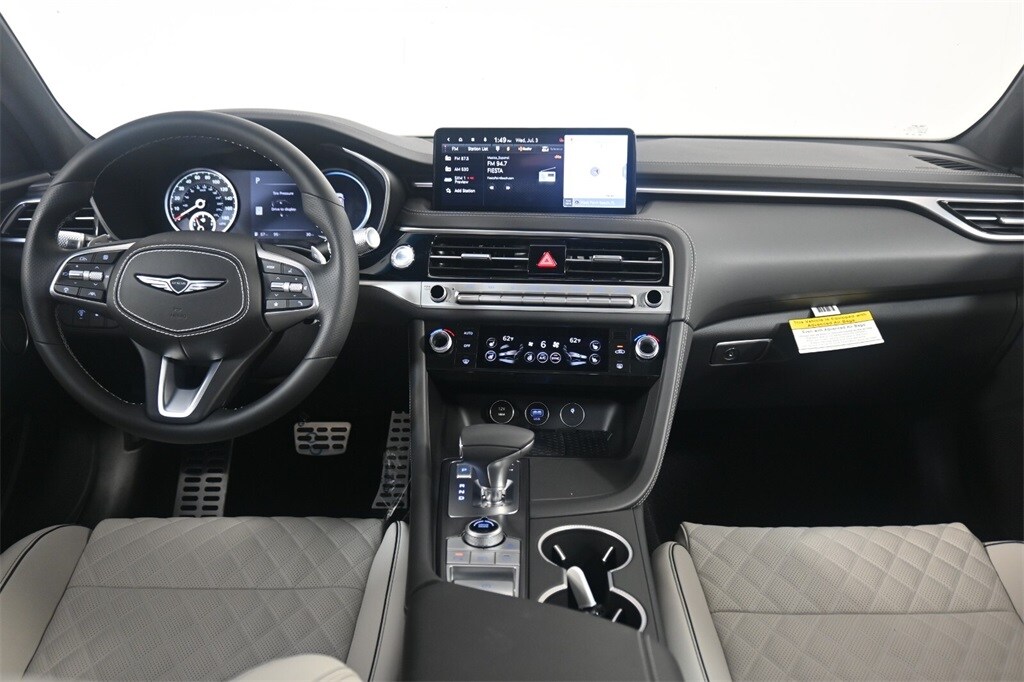 Thumbnail: 2025 Genesis G70 - 14
