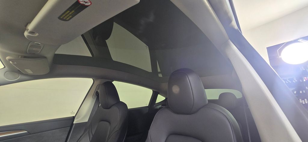 Thumbnail: 2023 Tesla Model Y - 21