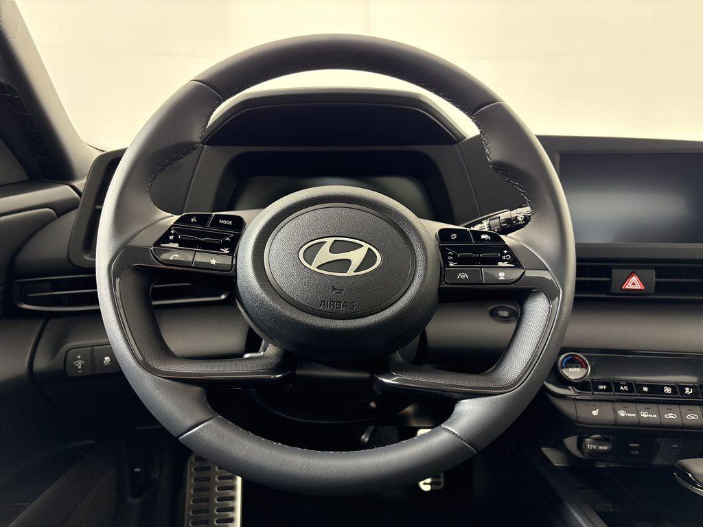 Thumbnail: 2026 Hyundai Elantra - 20