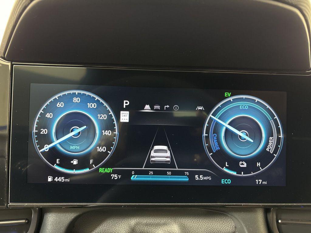 Thumbnail: 2025 Hyundai Elantra - 24