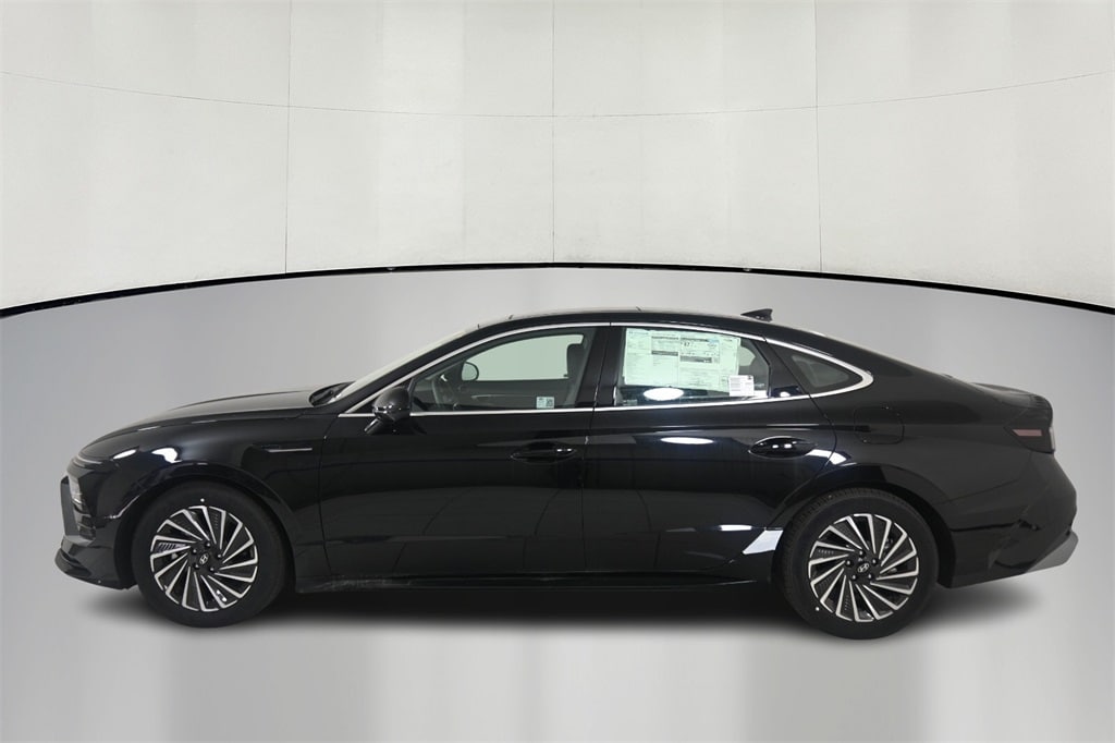 Thumbnail: 2025 Hyundai Sonata - 4