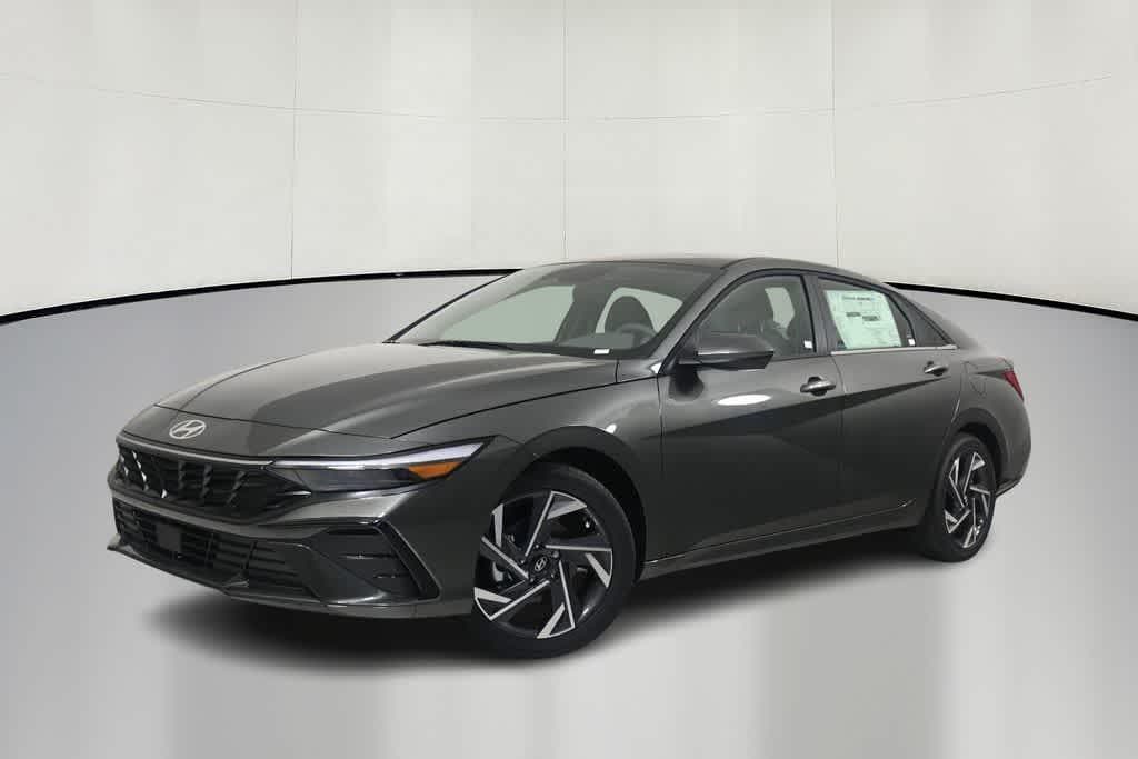 Thumbnail: 2025 Hyundai Elantra - 3