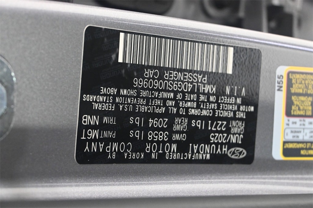 Thumbnail: 2025 Hyundai Elantra - 25