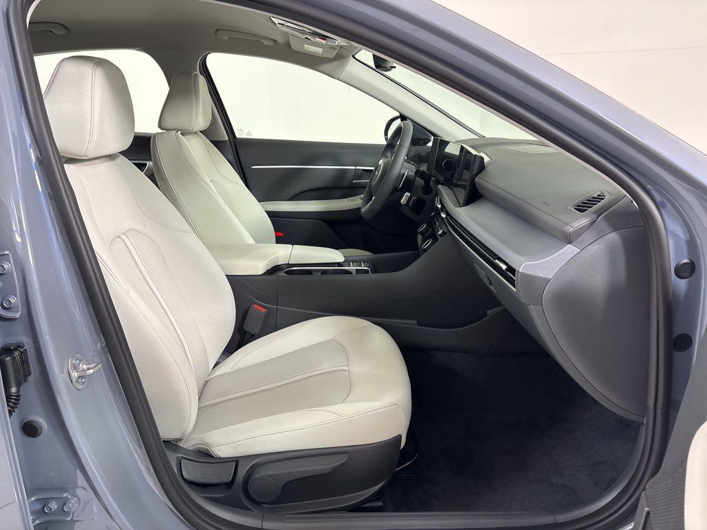 Thumbnail: 2026 Hyundai Sonata - 12