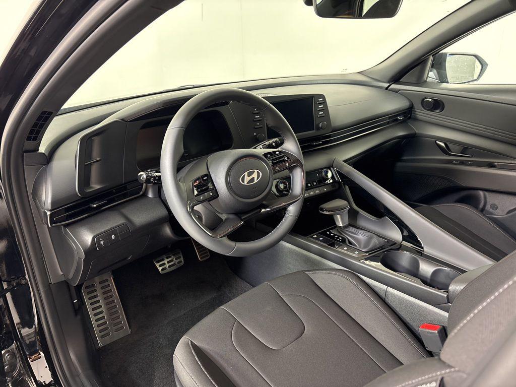 Thumbnail: 2026 Hyundai Elantra - 15